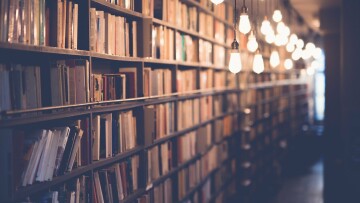 Bocker bibliotek pixabay