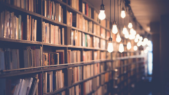 Bocker bibliotek pixabay