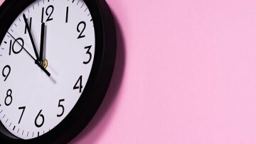 clock 4462835 340